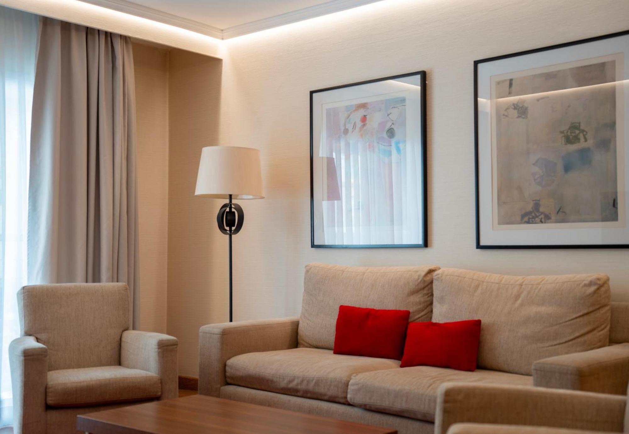 Aparto-Hotel Rosales Madrid Bagian luar foto