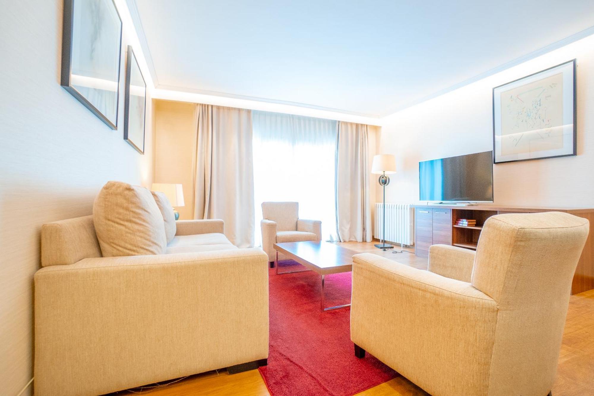 Aparto-Hotel Rosales Madrid Bagian luar foto