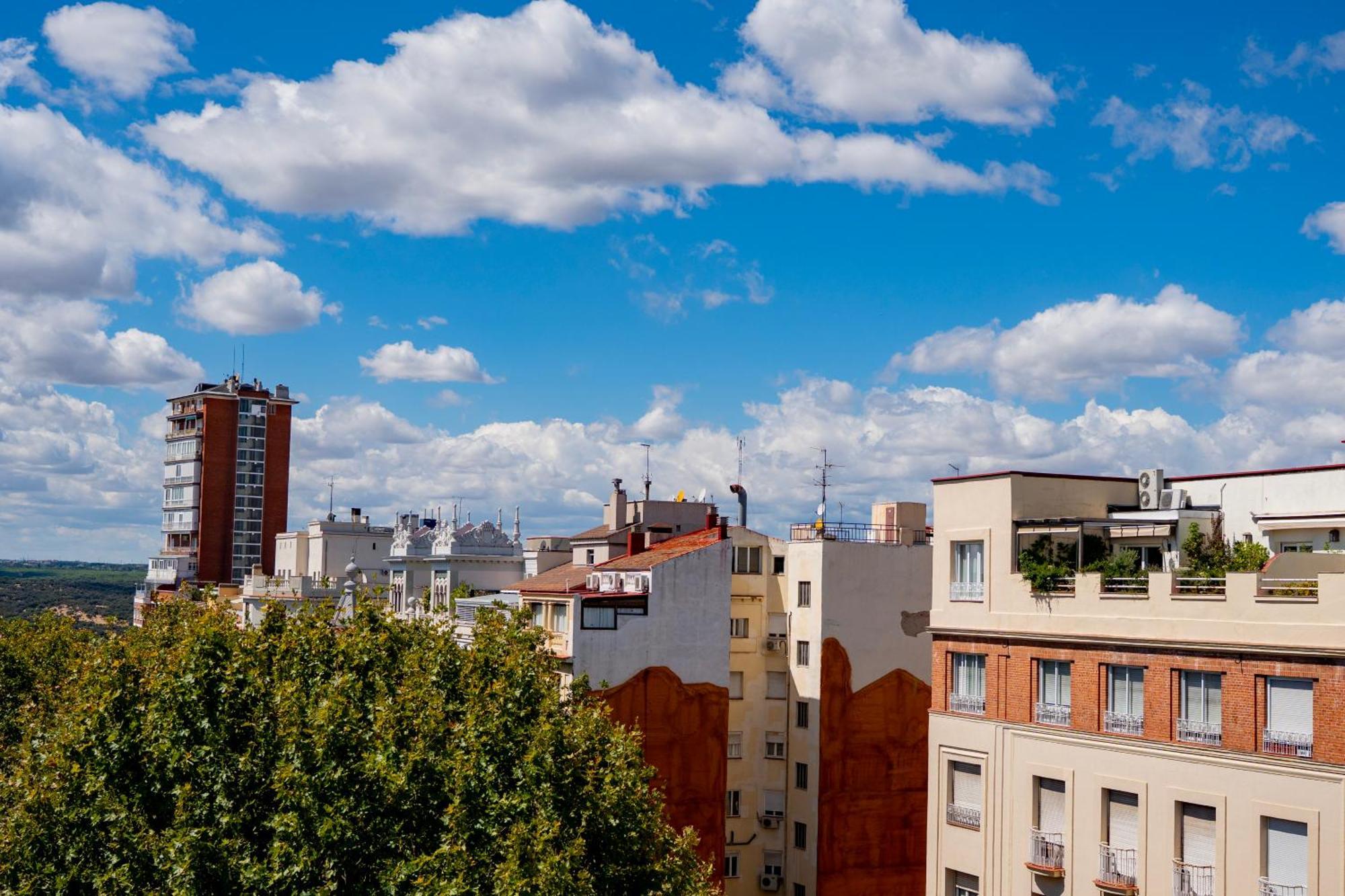 Aparto-Hotel Rosales Madrid Bagian luar foto