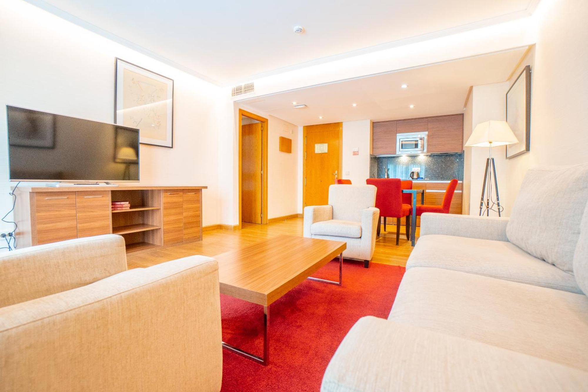 Aparto-Hotel Rosales Madrid Bagian luar foto